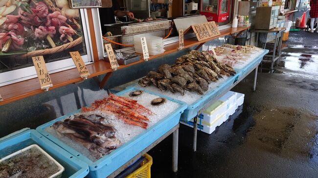 5月末の海外赴任を前においしい海鮮を食べたいと、友人を誘い、5月中旬に大洗へ爆食い日帰り旅行に行ってきました。<br />インターネットで見つけたのか、誰かから聞いたのか忘れましたが、海鮮をたらふく朝から食べられるということで、レンタカーを借りていってきました！<br /><br />大洗港近くのお店で食べましたが、とても美味しかったです。中には冷凍物もありましたが、総合的に大満足でした。<br /><br />また機会があれば、行きたいなと思います。