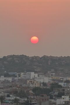 初めてのハイデラバード 20 (出張のついでに17ｰ20) 2012年11月15日、インドのハイデラバードで見た夕日！