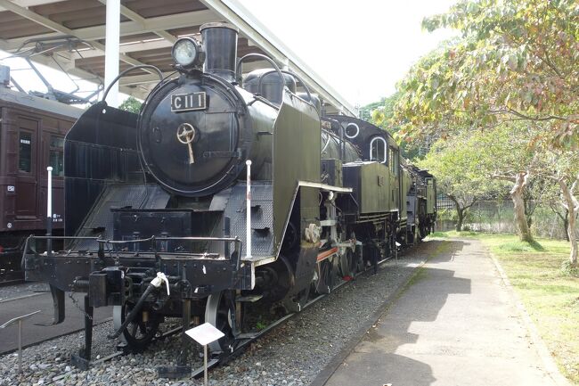 20数年前に行った青梅鉄道公園に行ってみたくなり、ぶらりと行ってみた。<br /><br />実物展示車両一覧<br />1.C11形蒸気機関車「C11 1」<br />2.E10形蒸気機関車「E10 2」<br />3.D51形蒸気機関車「D51 452」<br />4.2120形蒸気機関車「2221」<br />5.8620形蒸気機関車「8620」<br />6.5500形蒸気機関車「5540」<br />7.9600形蒸気機関車「9608」<br />8.0系22形新幹線電車「22-75」<br />9.ED16形電気機関車「ED16 1」<br />10.電車「クモハ40形」<br />