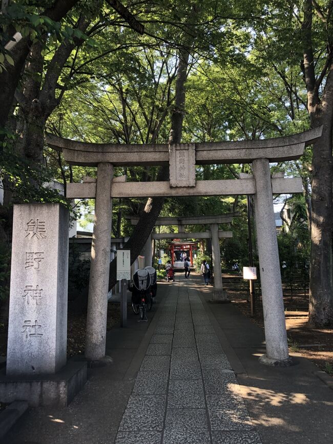 東急の戸越銀座駅から自由が丘駅まで歩いてみました。コースは東京都の散歩コース（web公開）を参照に歩いてみました。神社、お寺、公園やちょっとしたカフェがあると思って気ままに歩いた時の記録です。<br /><br />枚数が多く、戸越銀座駅前から碑文谷八幡の入口までです。