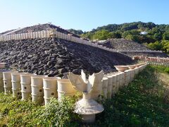 広島の酒都”西条”レンタサイクルの旅～三ッ城古墳の美しさに東広島市立美術館の今井政之展も圧巻。面象嵌の技法以上にその美意識の高さは明快です～