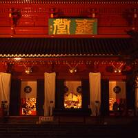 じっくりめぐる晩秋の日光　一日目【4】日光輪王寺大猷院、三佛堂と逍遥園の紅葉ライトアップ