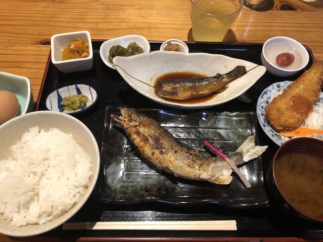 食欲の秋<br /><br />お昼にあゆ定食<br /><br />行列必至のみさきやで初めてのボツ焼きに満足