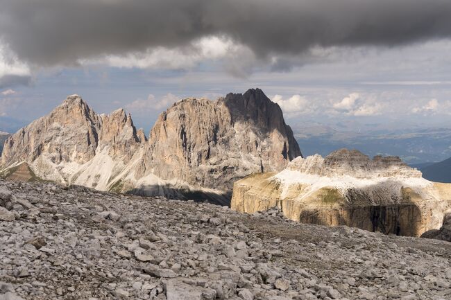 シニアのドイツ・スイス・イタリアの旅［12］　ポルドイ峠、コッレ・サンタルチーア、ジアウ峠、 ファルツァレーゴ峠、コルヴァーラ