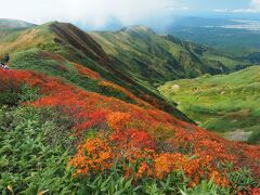 紅葉真っ盛り　月山日帰り登山（弥陀ヶ原～姥沢コース）