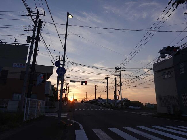 久しぶりに沼津市まで、富士山を見ながらポタリングしてきました。<br /><br />自転車走行データ<br />走行時間 : 午前05時25分頃～午前08時25分頃(約3時間(休憩時間などを含む))<br />走行距離 : 約30Km<br /><br />★富士市役所のHPです。<br />https://www.city.fuji.shizuoka.jp/<br /><br />★沼津市役所のHPです。<br />https://www.city.numazu.shizuoka.jp/<br /><br />