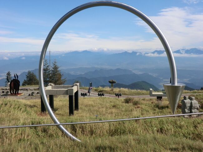 車山高原のリゾート スカイパークホテルに５泊して蓼科高原、八島湿原、清里高原、美ヶ原高原を歩き回る旅。<br />歩き回った後はホテルの温泉で一息。リフレッシュのたび。<br />