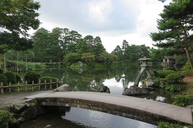 7月に旅行へ行ったあと、非常事態宣言が出て<br />やっと解除されたタイミングでの今回の旅行。<br /><br />ホテルは、2回目のホテルインターゲート金沢。ハッピーアワーや、大浴場、<br />土日朝提供のスパークリングワインまで、楽しみ尽くしました。<br /><br />金沢はよく行っているけど、中心をじっくり巡るのは、20年弱ぶりぐらいでした。<br /><br />あと、初めての能登半島ドライブは、330キロぐらい。<br />能登半島は広いですね。<br /><br />そして、福井のおそば、「きょうや」はとってもおいしかった!<br />人気店だけど、是非行って欲しいです。<br /><br />朝夕は冷えて、日中は汗ばむ感じでしたが、秋の旅シリーズ、<br />開幕です。<br /><br />今年はあといくつ旅行行けるかな?<br /><br />