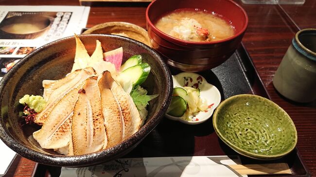 引っ越しをして、ちょい落ち着いたのでそろそろ旅行行っちゃおう。<br />気になる島、佐渡ヶ島のある新潟へ。真夏の本州は初めて行くが、暑さはどんなもんだべ?