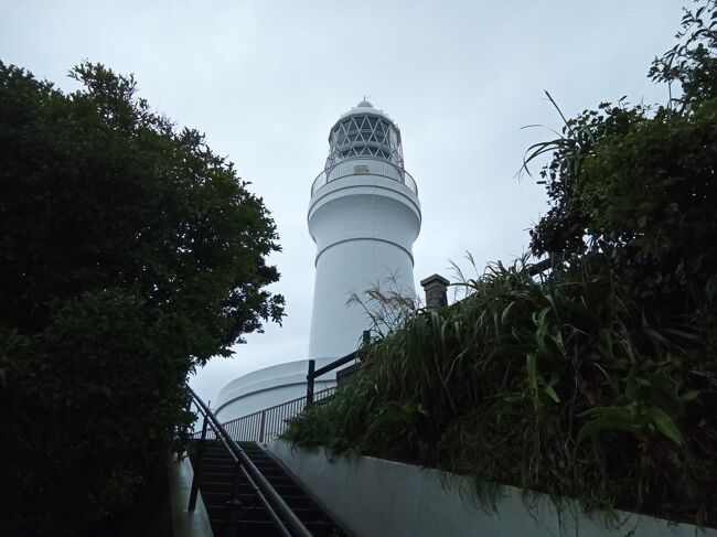 掛川駅から静鉄バスで御前崎へ行きました。清川泰次芸術館、灯台、道の駅や海の景色などいろいろなものが味わえるスポットでした。