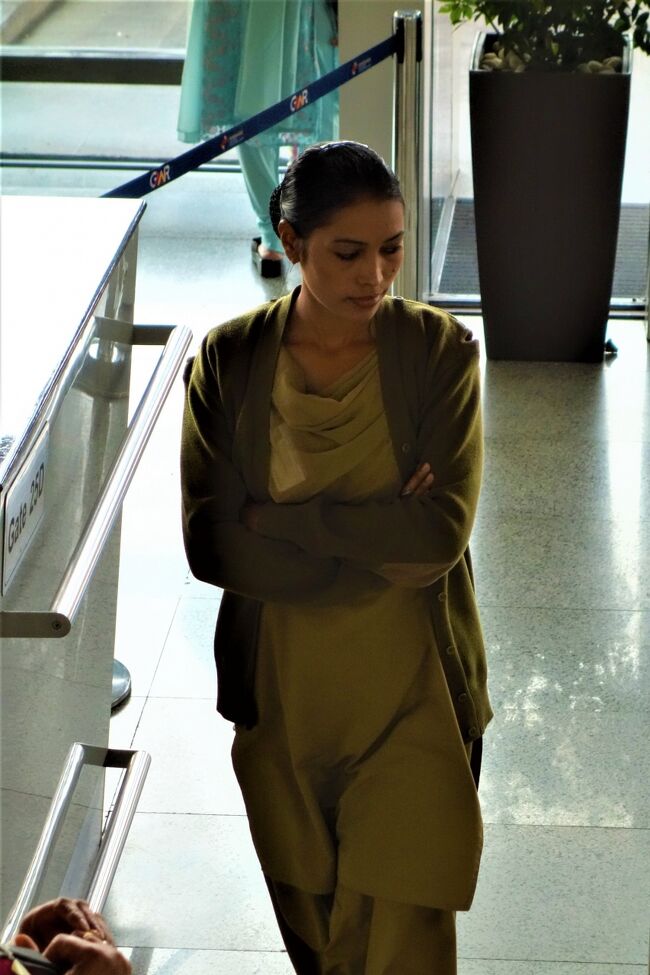 初めてのハイデラバード 30・完 (出張のついでに17ｰ30) ハイデラ美人に見送られ、ムンバイ行きの "JET AIRWAYS" に搭乗！