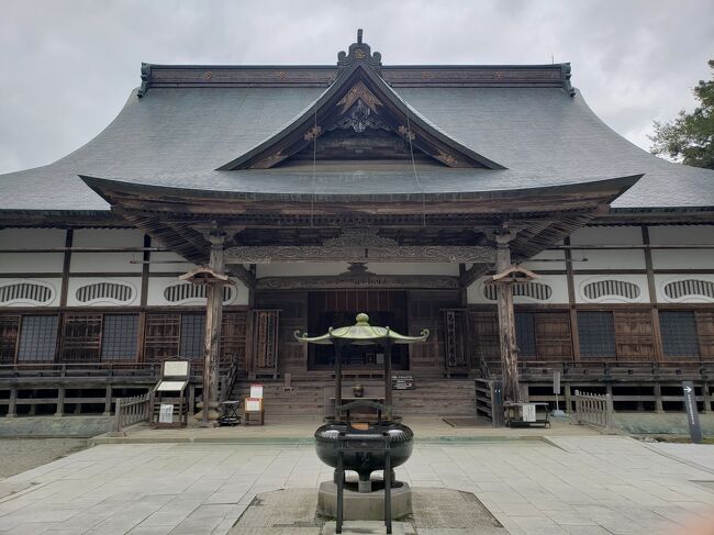 東北三県の旅もいよいよ最後の県、岩手県です。<br />岩手県に行ったら、岩手三大麺（盛岡冷麺、じゃじゃ麺、わんこそば）を食すことを目標にしていました。<br />もちろん、日本百名城を踏破することも忘れず、東京への帰路に就く残りの時間で世界遺産の平泉まで足を延ばせたことは大きな収穫でした。<br />それでは、東北三県の旅、最後の県、岩手県編をお楽しみください。