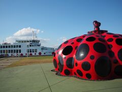 のんびり直島１人旅＜No.１＞宇野港からアートの島直島へ　本村地区お散歩　家プロジェクト７か所見学　「あいすなお」でランチ