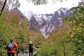 幽玄の魔の山／雪化粧を彩る紅葉☆谷川連峰 世界一危険な山で 秋ハイキング