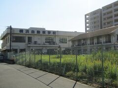 鉄筋コンクリート造二階建てから三階建てへ