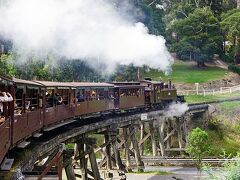 オーストラリア鉄道の旅（その４ 保存鉄道パッフィンビリーに乗車 100年以上の歴史のある蒸気機関車と客車）