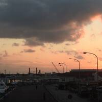 始まりの夕陽と暴風雨の島巡り