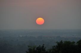  2014年カンボジア旅行記　第6回　プノン・バケン山で夕日鑑賞