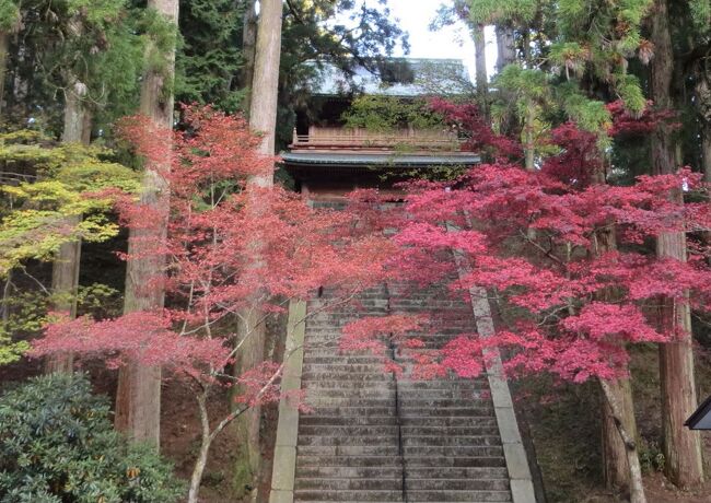 今年も奈良へ。正倉院展に行ってきました。<br />京都と奈良を回るつもりでいましたが、比叡山延暦寺で戒壇院内部初公開とのニュースを聞き、行き先変更。<br />３日間で京都→滋賀→奈良→大阪の大移動の旅行になりました。<br /><br />とりあえずは、京都から１泊目の雄琴温泉までをまとめます。