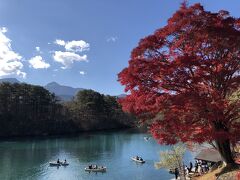 紅葉の五色沼とダリの美術館