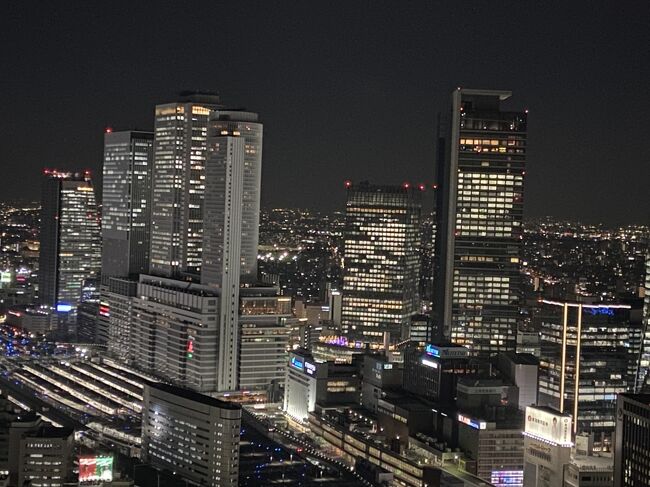 名古屋プリンスホテルスカイタワーに宿泊して高層階から名古屋駅の高層ビル群の夜景を満喫しました。<br />あいち旅eマネーキャンペーンを利用させていただきましたが、大変お得に宿泊することができて感謝です。