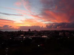 今年の沖縄はコンドミニアムでちょい住み？・・初日は北谷でサンセット後ライカムのコンドホテルへ。