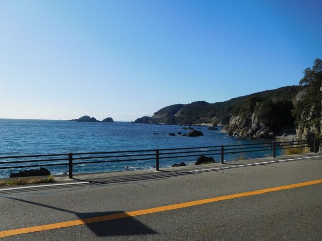 青春18切符で和歌山県に行ってきました。<br />海の見える駅で南紀の海を満喫します。