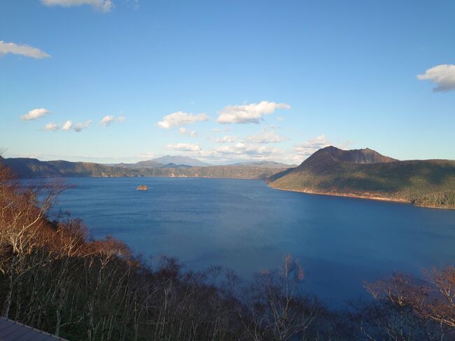 初投稿です。１年ほど前の旅行になりますが、学生時代からの友人とふと思い立って１泊２日の道東弾丸ドライブに出た旅行記です。弾丸もいいところですが、『あ、意外といけるものなんだな』と参考にしていただけると幸いです。