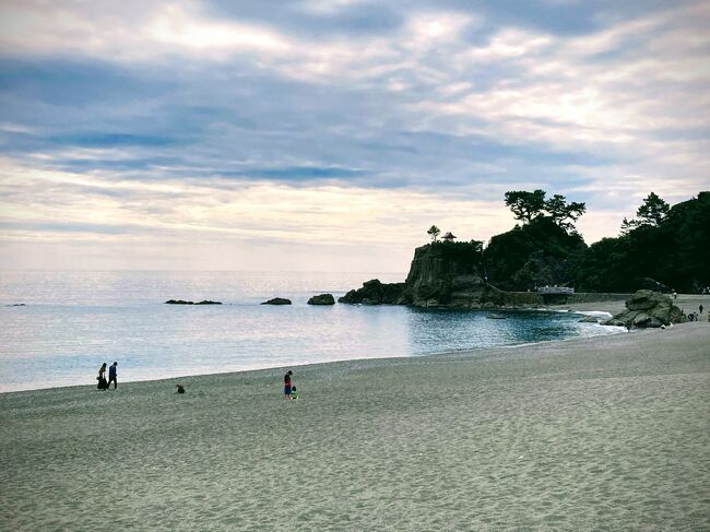 高知旅、最終日。<br />やはり高知に来たからには、<br />「桂浜」は行っておきたい。<br /><br />あまり期待はしていなかったけど、（失礼）<br />色々ラッキーなこともあり、<br />思った以上に楽しめた「桂浜」。<br /><br />高知の人の、優しさにも触れ、<br />「また来たい！」と思える旅行となりましたー