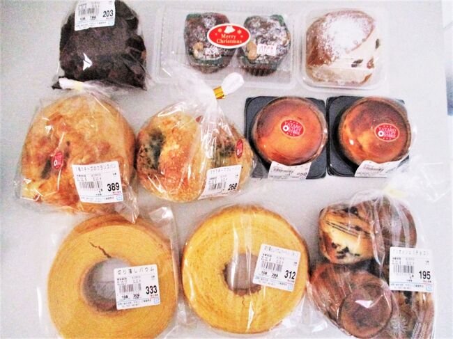 いつもはパン旅ですが、今回はチラシが入ったヤタロー直売所を目指して<br />浜松へ向かいながら、焼き菓子をGETしていきました。