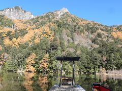 秋の伊豆と信州の優雅な旅♪　Vol.126 ☆上高地：明神池・徳沢の優雅なハイキング　煌めく明神池♪