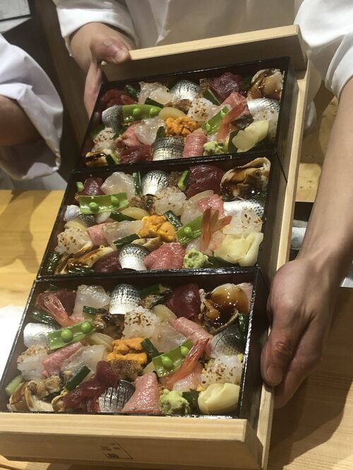 金沢発の鮨店「小松弥助」～「東の次郎、西の弥助」と評され