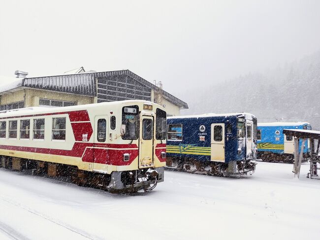【旅の目的】<br />□絶景が魅力の秋田内陸縦貫鉄道へ乗車<br /> (特に、冬の雪景色を見たかった!)<br /><br />【旅程】<br />□12/18 JL2171 7:50ITM→9:15AKJ<br />□JR奥羽本線 11:40秋田→13:15鷹ノ巣<br />□秋田内陸縦貫鉄道・急行もりよし3号 14:38鷹巣→16:35角館<br />□こまち27号 17:28角館→18:12秋田<br />■ステイ:ドーミーイン秋田<br />□12/19 JL2176 18:40AKJ→20:15ITM