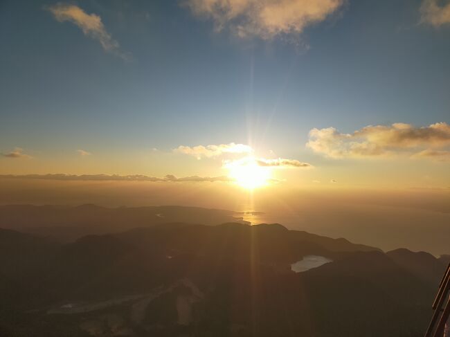 今年３回目の九州上陸です。７月に熊本に行き、「長崎と天草地方の潜伏キリシタン関連遺産」について、崎津教会や天草を廻りました。心残りだったのが島原の乱で戦場となった原城に行けなかったことです。と云うことで４ヶ月空いてしまいましたが長崎へ行くことにしました。