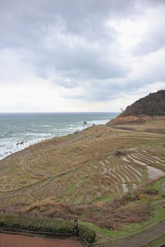 真冬の旅！ 金沢～白川郷～飛騨高山～能登 その④定期観光バス「わじま号」で輪島朝市・白米千枚田・千里浜なぎさドライブウェイへ！