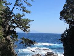 海の絶景　城ヶ崎海岸を散策と伊豆ぐらんぱる公園でパークゴルフ