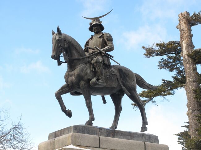 2021年末、仙台を旅して来ました。<br />日本百名城は、以前仙台城、多賀城を訪れていますが、伊達政宗所縁の地をもう一度旅して、2021年を締めくくりたいと思いました。<br />もう一つの目的は、世界的行事でも名を挙げた、が~まるちょばのLIVEです。<br />2人組の時から気になっていたのですが、HIRO-PON一人になった今もその技に磨きがかかっていました。<br /><br />それでは、過去の宮城旅行も合わせての旅行記になりますが、楽しんでいただければ幸いです。<br /><br />2022年9月に福島・山形を旅行するにあたり、足を延ばして白石城を訪れました。<br />名物の温麺(うーめん)も頂きました。<br />継ぎ接ぎ付け足しの旅行記ですが、楽しんでいただければ幸いです。