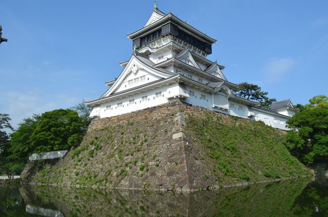小倉は九州の玄関口、門司のお隣ですが、城下町として独特の存在感を持っています。天守閣は再建されたものですが、庭も見事なものです。今では、日豊本線への乗り換え口として交通の要衝という位置づけが強いのではないでしょうか。<br /><br />