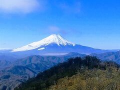 山梨の山旅♪三石山・春日山・滝戸山・大室山・檜洞丸・兜山・要害山