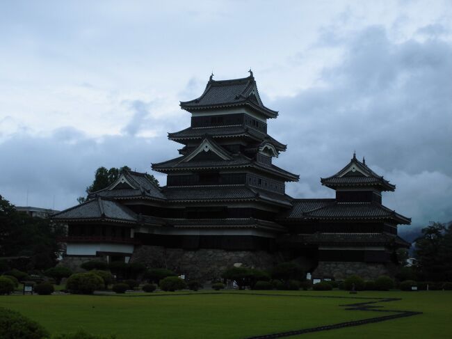 松本城に上りました。その風景をお見せします。