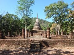春うららの北タイ（５）　ワット・サパーン・ヒンとワット・チェーディー・ンガム～スコータイ城壁西側の素朴な寺院群