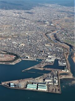 JAL436便　14:50-羽田行　松山空港　離陸‐伊予灘で旋回ｰ四国山地へ　☆松山市を後にして