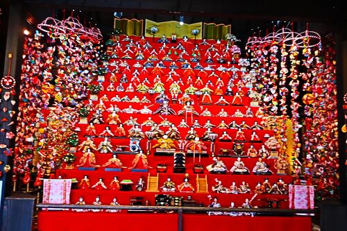 日本三大つるし雛のひとつ 稲取の雛のつるし飾りを見に行きました