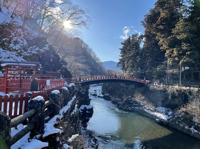 建国記念日の3連休で、家族で日光旅行に行ってきました!その様子をレポートしたいと思います。直前に関東地方で降雪があったので、雪景色の日光を楽しむことができましたよ~^^<br /><br />今回の旅のハイライトはなんといっても、一昨年(2020年)にオープンしたザ・リッツ・カールトン日光への宿泊!子供連れにも優しいこのホテルの魅力や活用法をお届けしたいと思います!