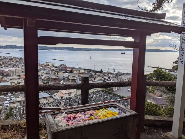 在宅ワークが続いた1週間・・ちょっとした気分転換に館山までドライブしてみることに。お寺と神社をめぐり、美味しい海の幸も食べたい！海の見える温泉にも入れたらいいなーと出発です。