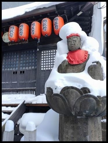 なんだか車でどこも行けない時に限って限定ポイントがドンと来る・・・。<br />と言うことで、今回も高崎から送迎のあるおおるりへ行って来ました。<br />本当は貸切のある塩原へ行こうかと思ったのですが、つい最近<br />行ったばかりだったので草津へ行って来ました。<br /><br />