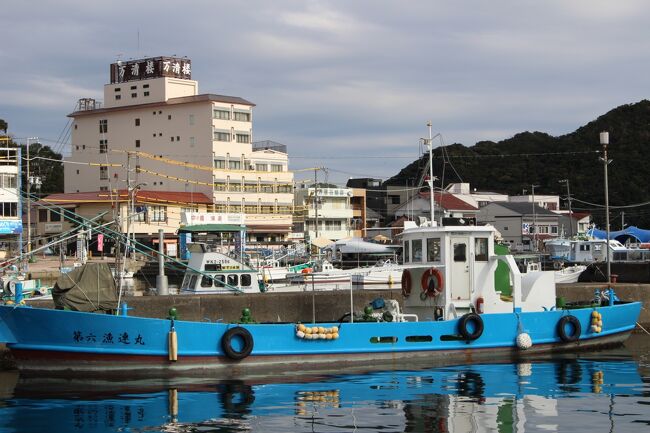 紀勢自動車道=近畿自動車道紀勢線は大阪府松原市を起点として、紀伊半島沿岸を通り三重県多気町(近畿自動車道伊勢線)に繋がる延長約335kmの国土開発幹線自動車道です。<br /> ー国交省ホームページよりー<br />今年1月三連休の中日、そろそろ懸念されだしたコロナの感染拡大に注意しつつ・・<br />密を避けて紀伊半島をグルっと、ドライブしてきました(^_-)-☆<br /><br /><br />