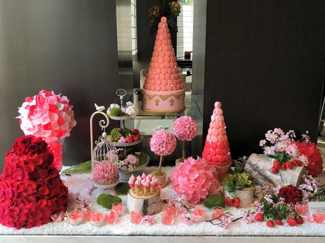 六本木 グランド ハイアット 東京 フレンチ キッチン の桜といちごのアフタヌーンティーをいただきます 麻布十番 望月 で焼き芋モンブラン 六本木 東京 の旅行記 ブログ By リンリンベルベルさん フォートラベル