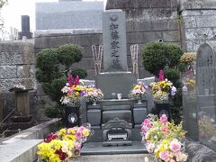 ちょっと花見散歩！あの昭和の歌姫のお墓も見てきましたよ。