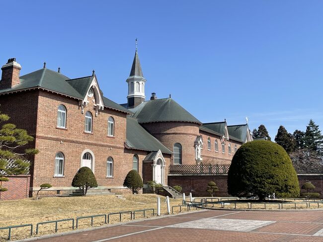 2日目午後は湯の川温泉周辺、夕方から函館山に行きました。<br />